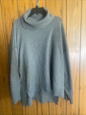 Bar III Soft Gray Ribbed Knit Sweater